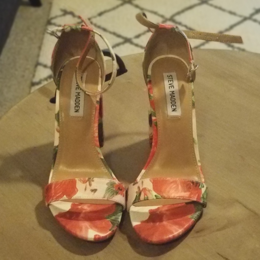 Heels - Picture 4 of 5